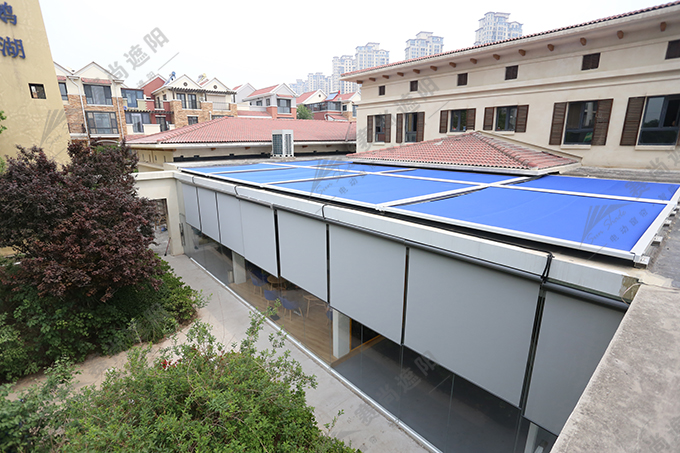 圖三：室外電動卷簾（鋼索導向）實景圖